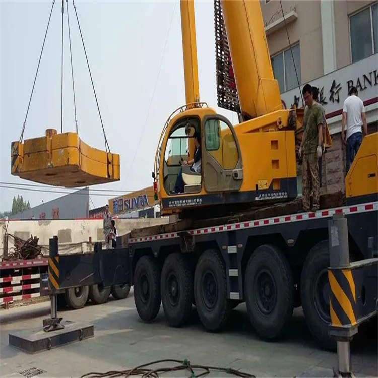 蓬莱镇当地吊车出租|机器吊装|75吨|工厂搬迁服务